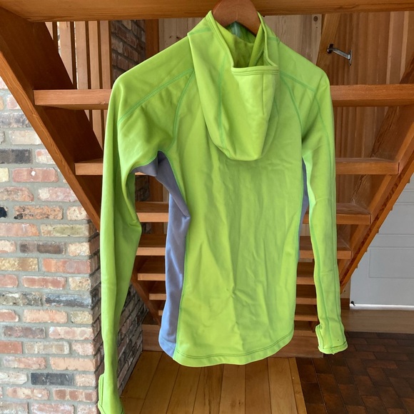 MEC zip-up sweater with hood - Picture 3 of 14